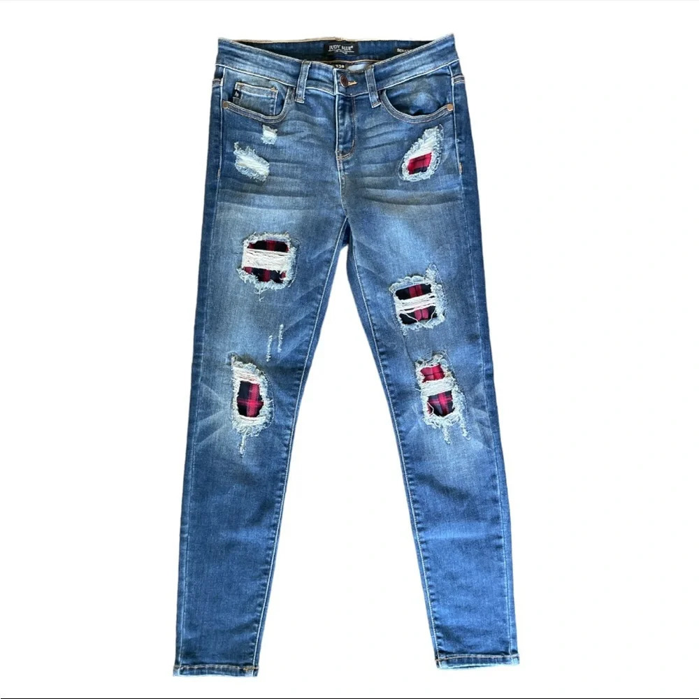 Judy Blue women’s Red Plaid distressed gingham Patched Skinny fit size 7/28